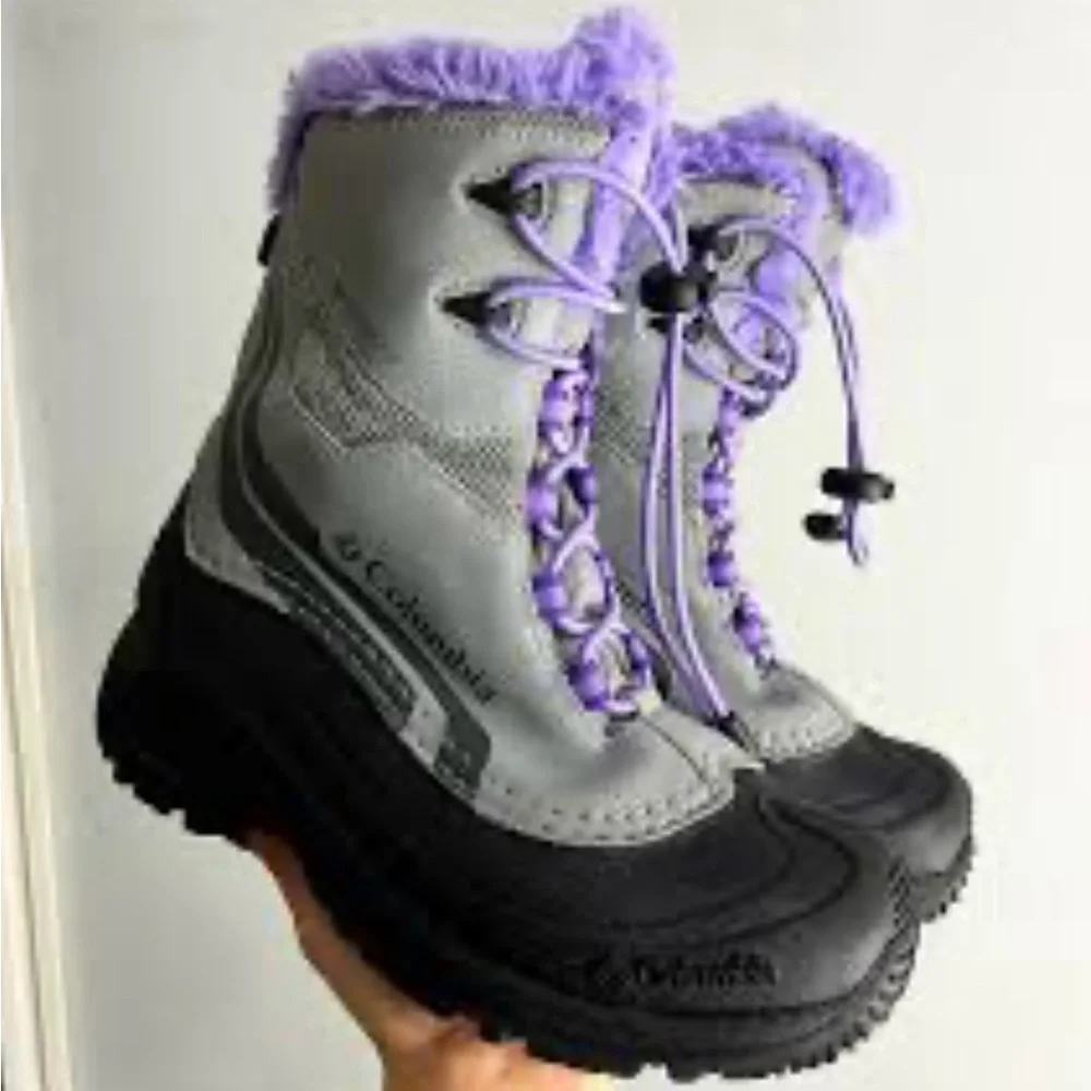 🤍💜💎💎Columbia Kids' Black and Lavender Snow Boots